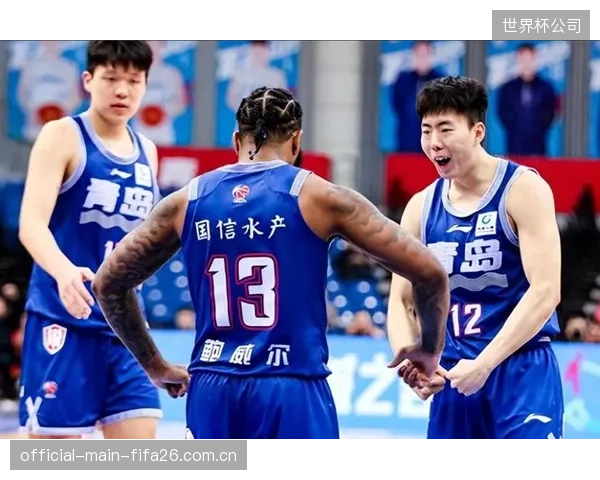 迪亚斯不仅是速度担当，其为法哈多创造机会的能力同样是战术关键一环。